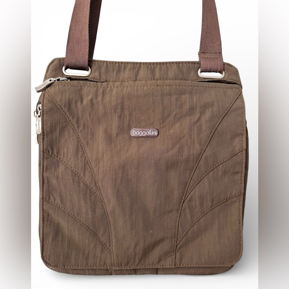 Bagallini Women’s Brown Nylon Expandable Crossbody Travel Bag